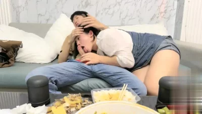 阿姨你这么能喷 你老公直知道么