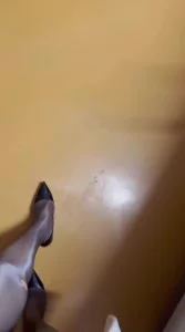 车后户外大战少妇，口功太强直接口射