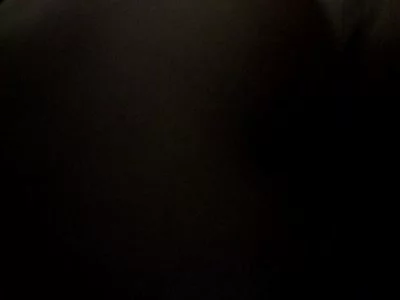 周末游玩，晚上媳妇穿着制服诱惑。手势验证